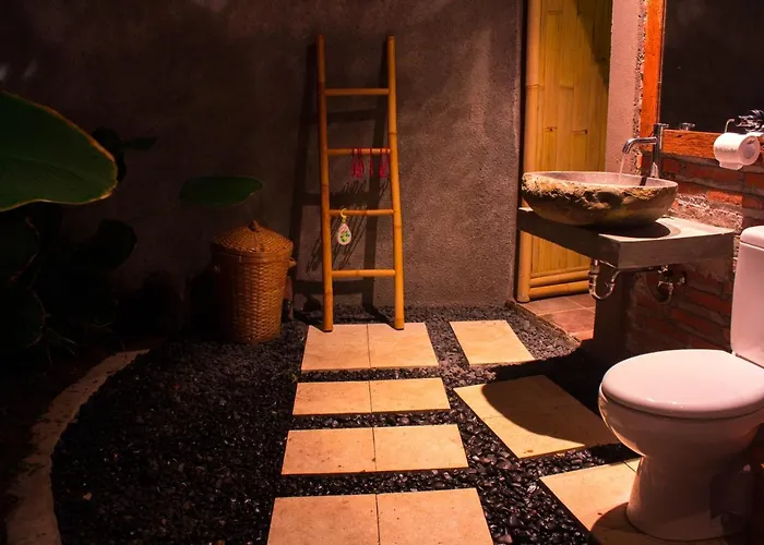 Bed & Breakfast Jero Tumbuk Bamboo House Selat